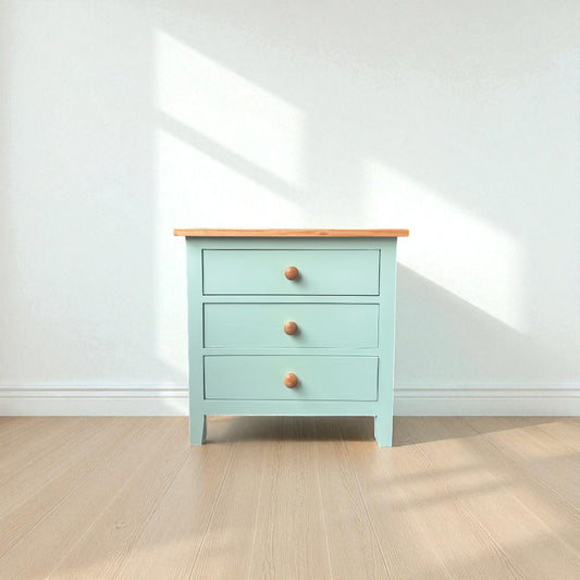 Velador de madera 3 cajones 65x40x60