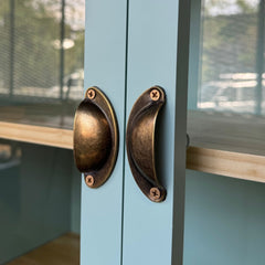 Vitrina de Madera de Pino Estilo Rústico - 180x80x35cm con Coperos y Cajones