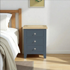 Velador de madera 3 cajones