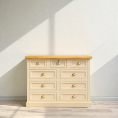 Cómoda de Madera 9 cajones con relieve