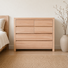 Cómoda "Puelo" 5 Cajones – Mueble de Lenga con Distribución Asimétrica para Dormitorio Contemporáneo