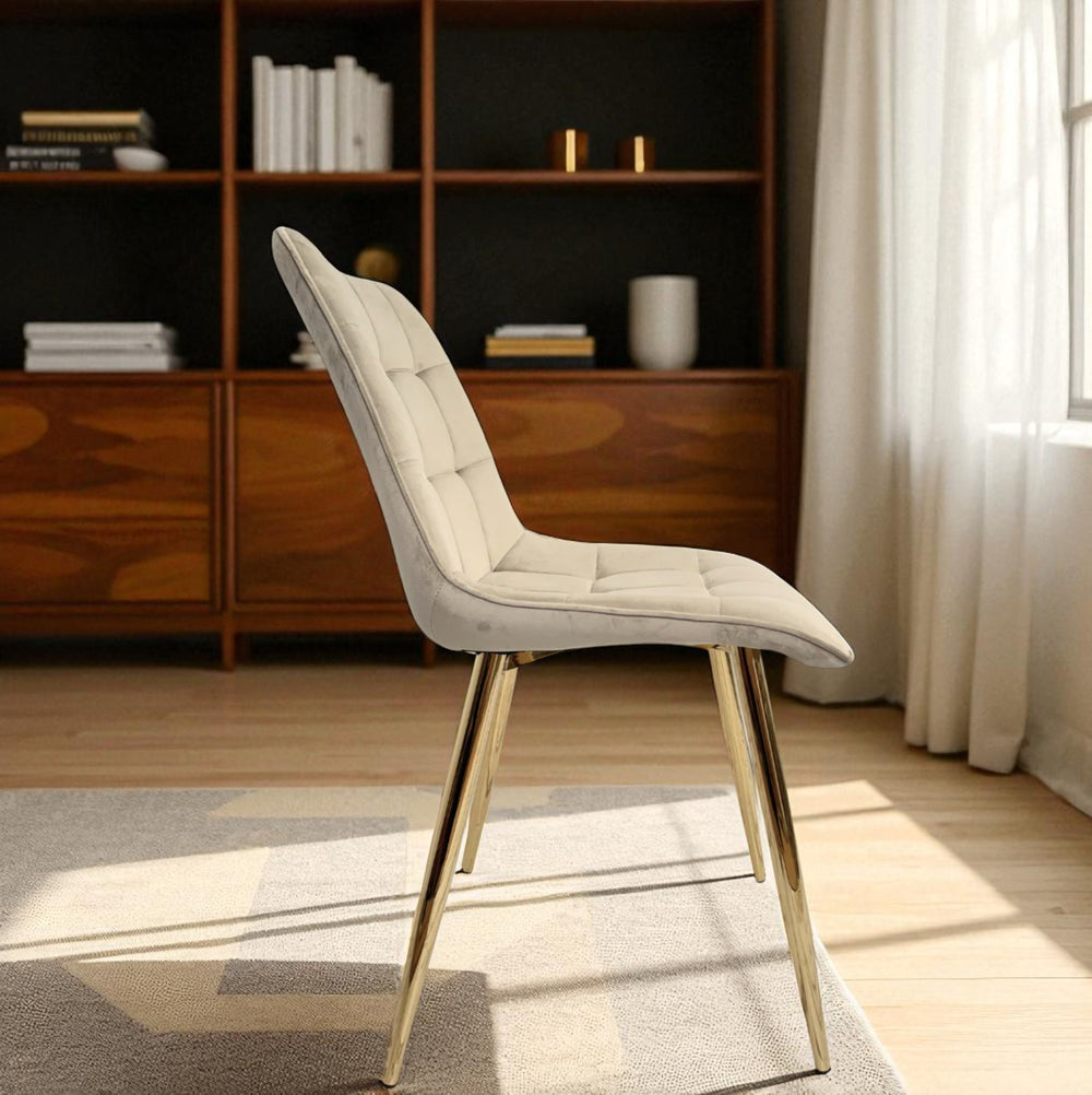 Silla capitone beige lateral en living