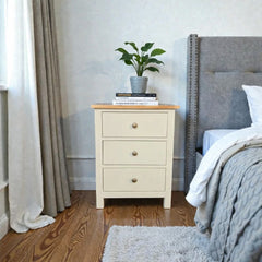 Velador de madera 3 cajones Rose