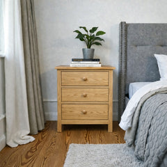 Velador de madera 3 cajones Rose