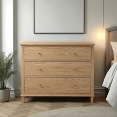 Cómoda de madera con 3 cajones