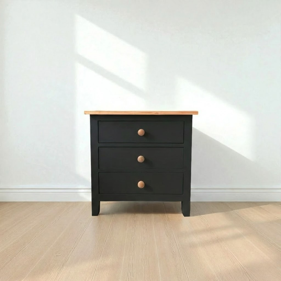 Velador de madera 3 cajones