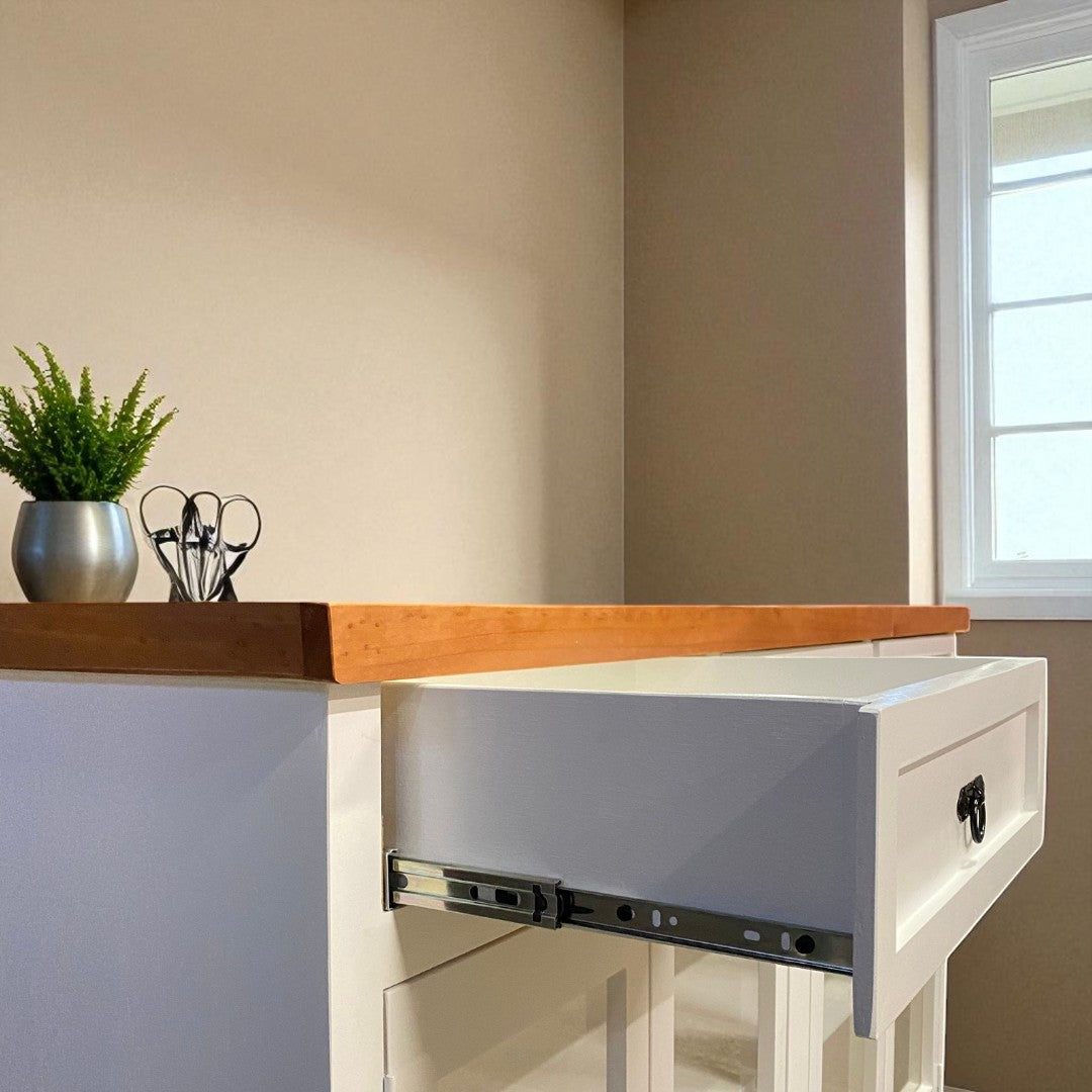 Buffet de madera y vidrio Idan 150x40x90