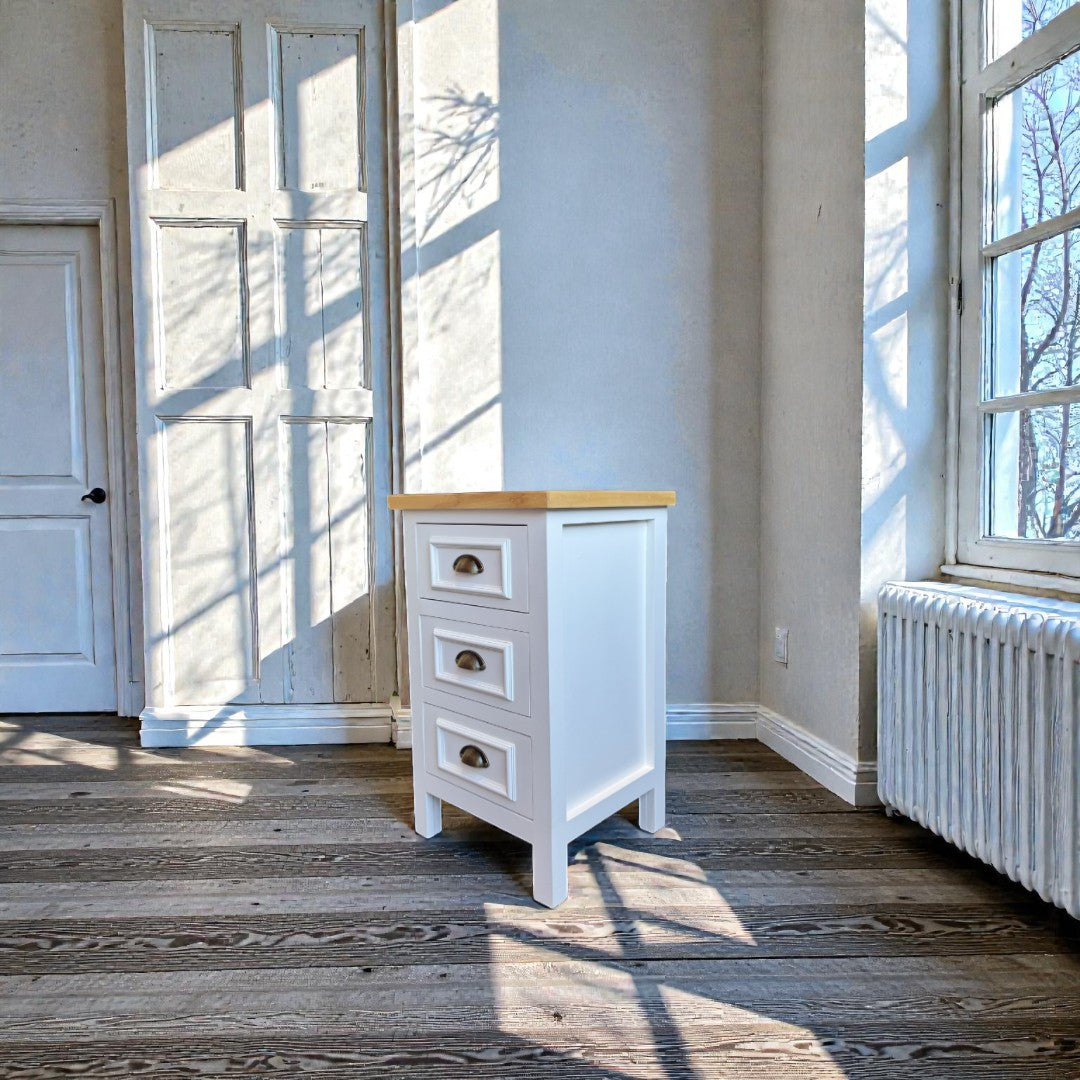 Velador de madera 3 cajones Elegance