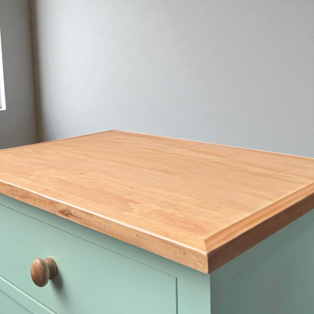 Velador de madera 3 cajones 65x40x60