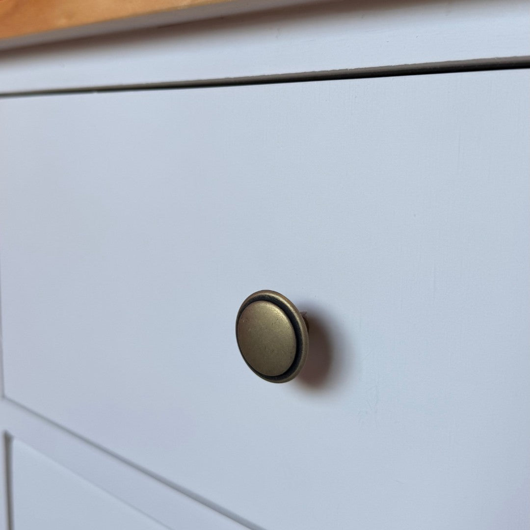 Velador de madera 3 cajones 55x40x70