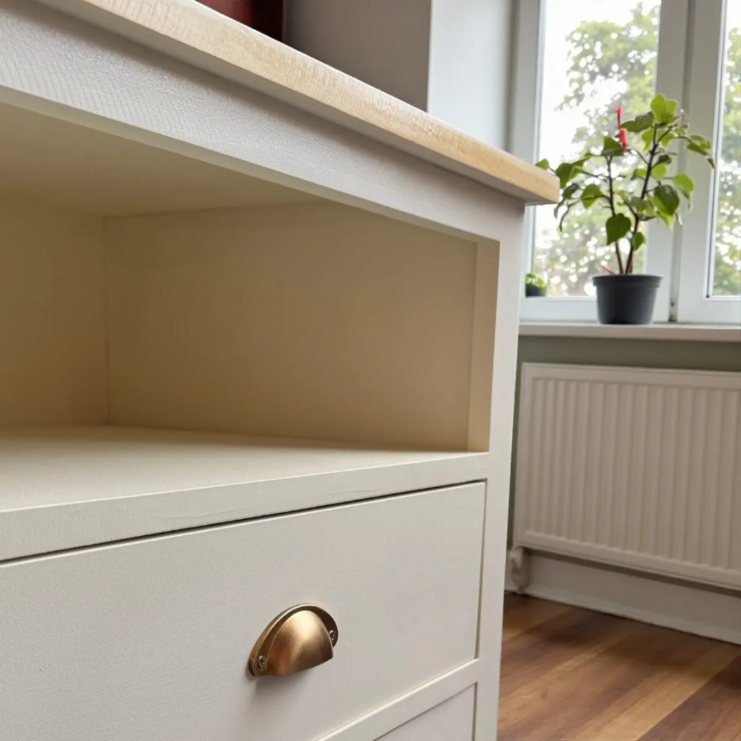 Velador de madera 2 cajones estilo nórdico