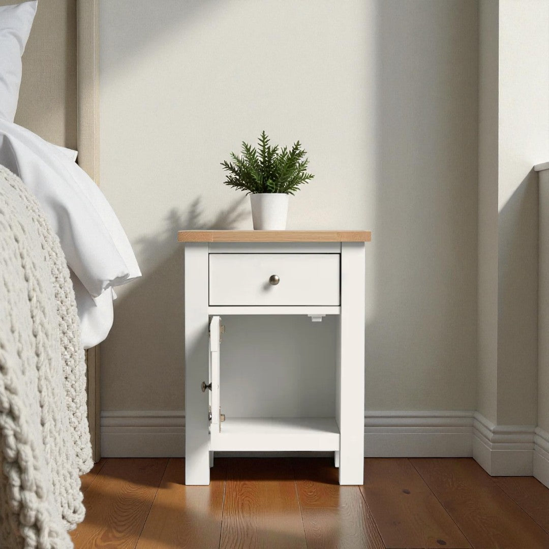 Velador de madera con puerta 45x35x60