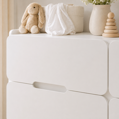 Cómoda "Pelícano" 6 Cajones – Mueble Infantil de Madera con Bordes Redondeados para Pieza de Bebé o Niño
