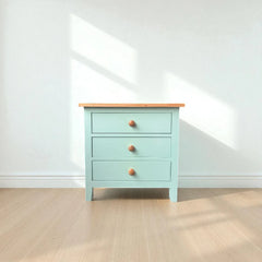 Velador de madera 3 cajones