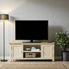 Rack de tv de madera Priana + 2 Puertas