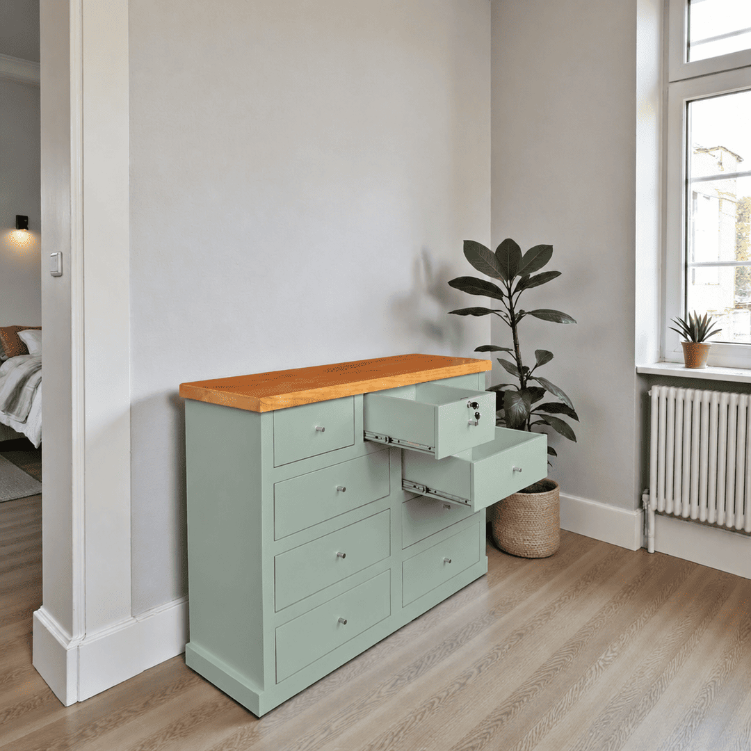 comoda-de-madera-rustica-con-seguridad-verde-agua-3