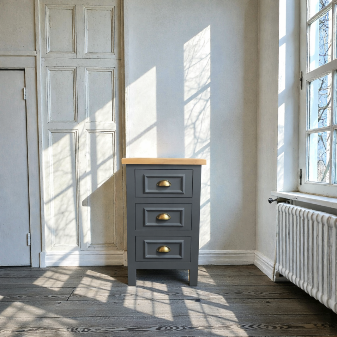 Velador de madera 3 cajones Elegance