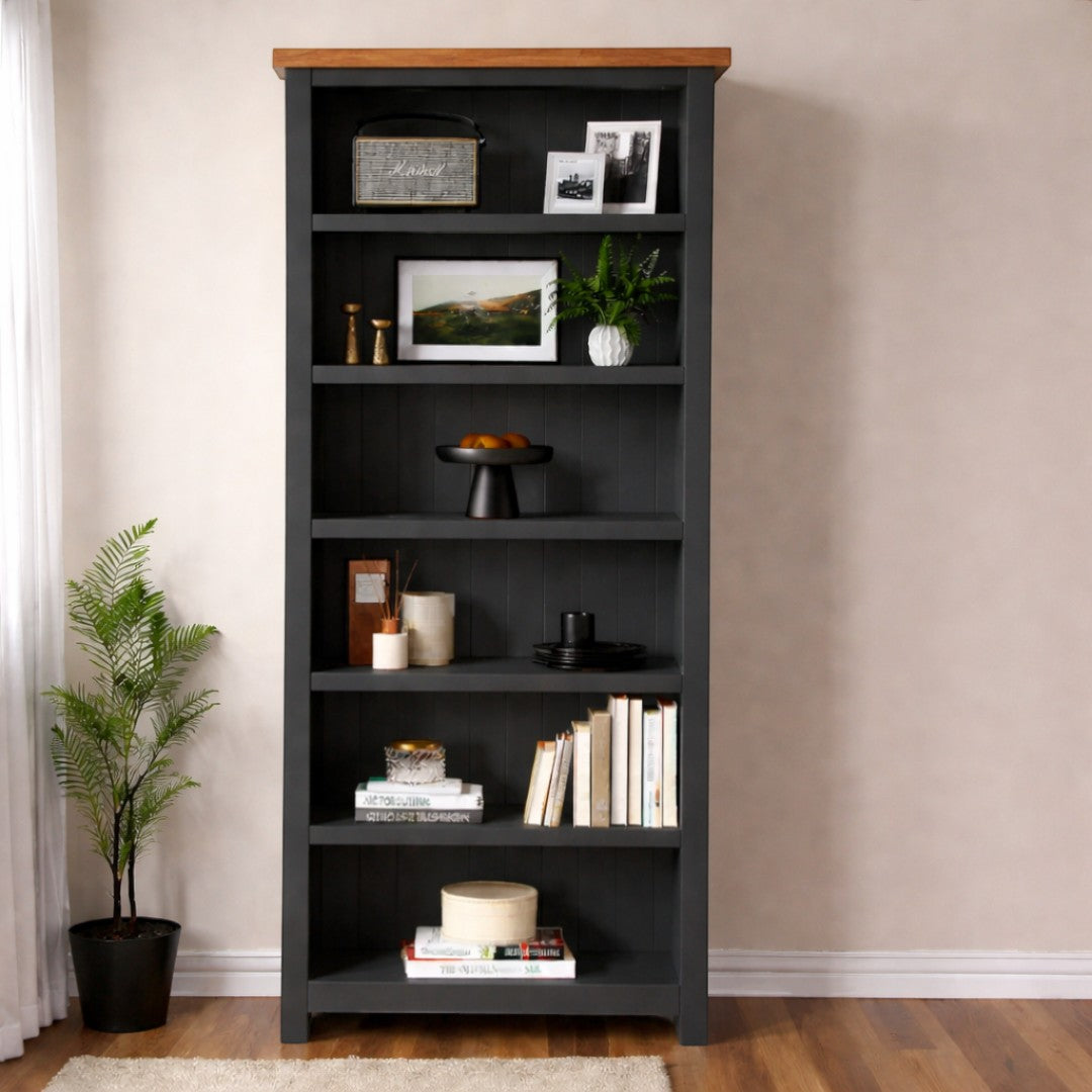 Biblioteca de madera con repisas