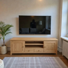 Rack de tv de madera 2 cajones + 2 puertas
