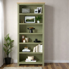 Biblioteca de madera con repisas