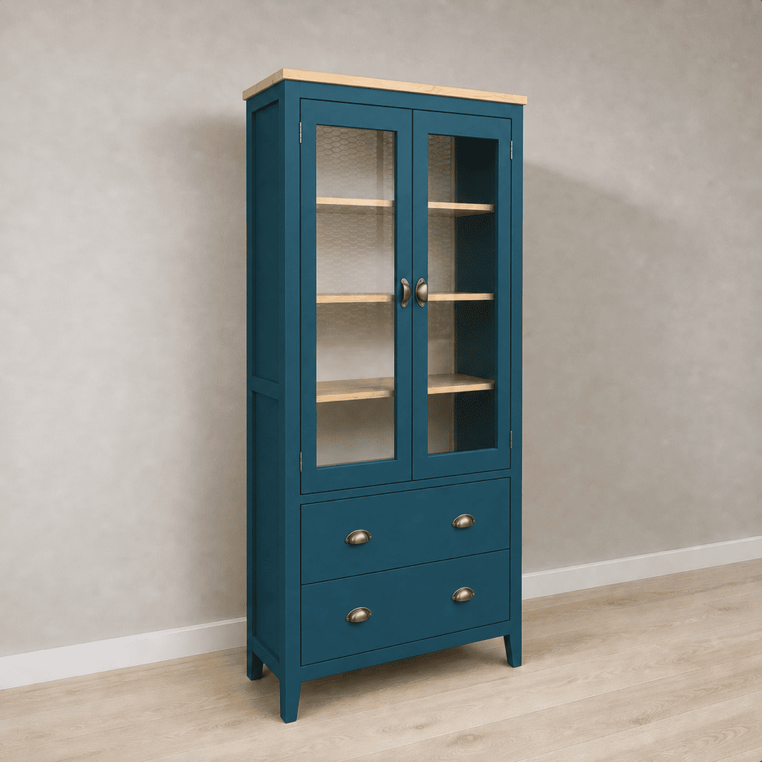 vitrina-de-madera-con-coperos-azul-marino-1